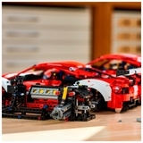 Конструктор LEGO Technic Ferrari 488 GTE AF Corse 51, 1677 дет. (42125) - Pampik - 6