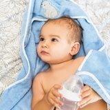 Рушник з капюшоном-куточком BabyOno Ведмедик, велюр, 100х100 см, блакитний (540/04) - Pampik - 3