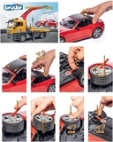 Іграшковий евакуатор Bruder MAN TGS з родстером (03750) - Pampik - 6