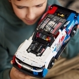 Конструктор LEGO Technic NASCAR Next Gen Chevrolet Camaro ZL1, 672 деталей (42153) - Pampik - 3