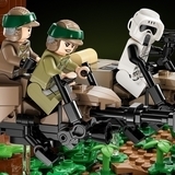 Конструктор LEGO Star Wars™ Діорама Погоня на спідері на Ендорі, 608 деталей (75353) - Pampik - 7
