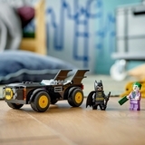 Конструктор LEGO DC Batman DC Batman Погоня на Бетмобілі: Бетмен проти Джокера, 54 деталі (76264) - Pampik - 6