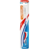 Зубная щетка Aquafresh Clean&Flex, средняя, синий (2000999618949) - Pampik