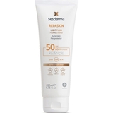 Сонцезахисний флюїд для тіла Sesderma Repaskin Light Fluid Body Sunscreen SPF 50, 200 мл - Pampik