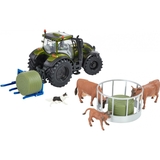 Набір моделей Britains Трактор Valtra з аксесуарами та фігурками 1:32 (43323) - Pampik
