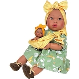 Лялька Nines d'Onil Alika з малюком у жовтій чалмі 40 см (3700) - Pampik