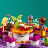 Конструктор LEGO Friends Хартлейк-Сіті. Громадська кухня, 695 деталей (41747) - Pampik - 8