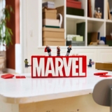 Конструктор LEGO Super Heroes Логотип і мініфігурки Marvel, 931 деталь (76313) - Pampik - 12