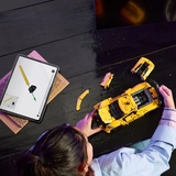 Конструктор LEGO Technic Chevrolet Corvette Stingray,732 детали (42205) - Pampik - 4