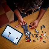 Конструктор LEGO Speed ​​Champions Автомобиль для гонки MoneyGram Haas F1 Team VF-24, 242 деталі (77250) - Pampik - 9