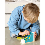 Іграшка дерев'яна шнурівка Legler, 1 шт. в асортименті (6475/32980) - Pampik - 3