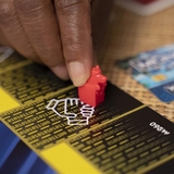 Настільна гра Hasbro Монополія (E8978) - Pampik - 6