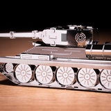 Колекційна модель-конструктор Metal Time Танк T-34/85 (MT071) - Pampik - 4