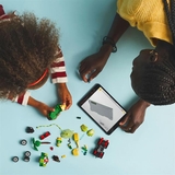 Конструктор LEGO Marvel Павук і його неймовірні друзі Перегони на електромобілях з динозаврами 124 деталі (11198) - Pampik - 9